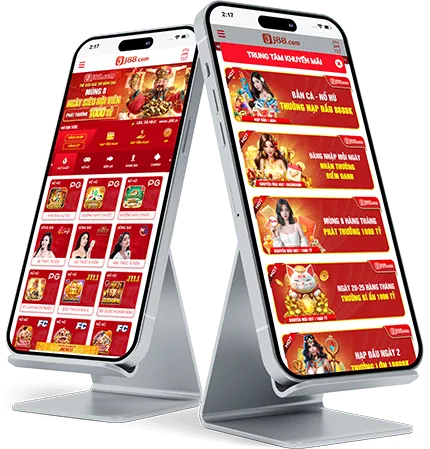 Hình ảnh người chơi tập trung tại bàn game bài FA88